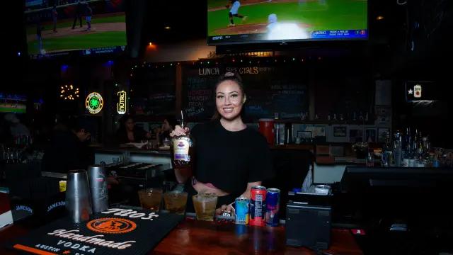 Avenue Sports Grill team member 1