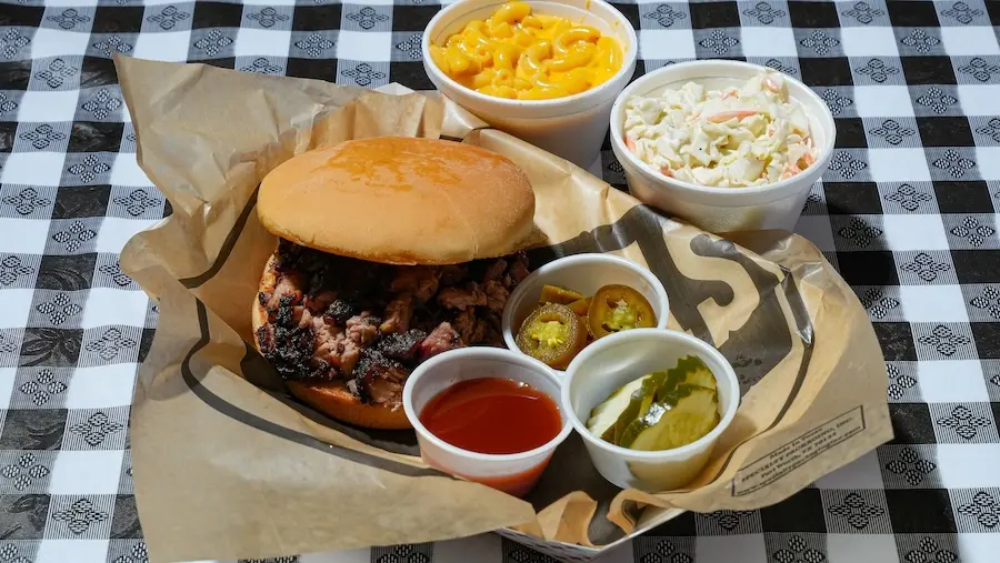 BBQ Sandwich (1 Meat)