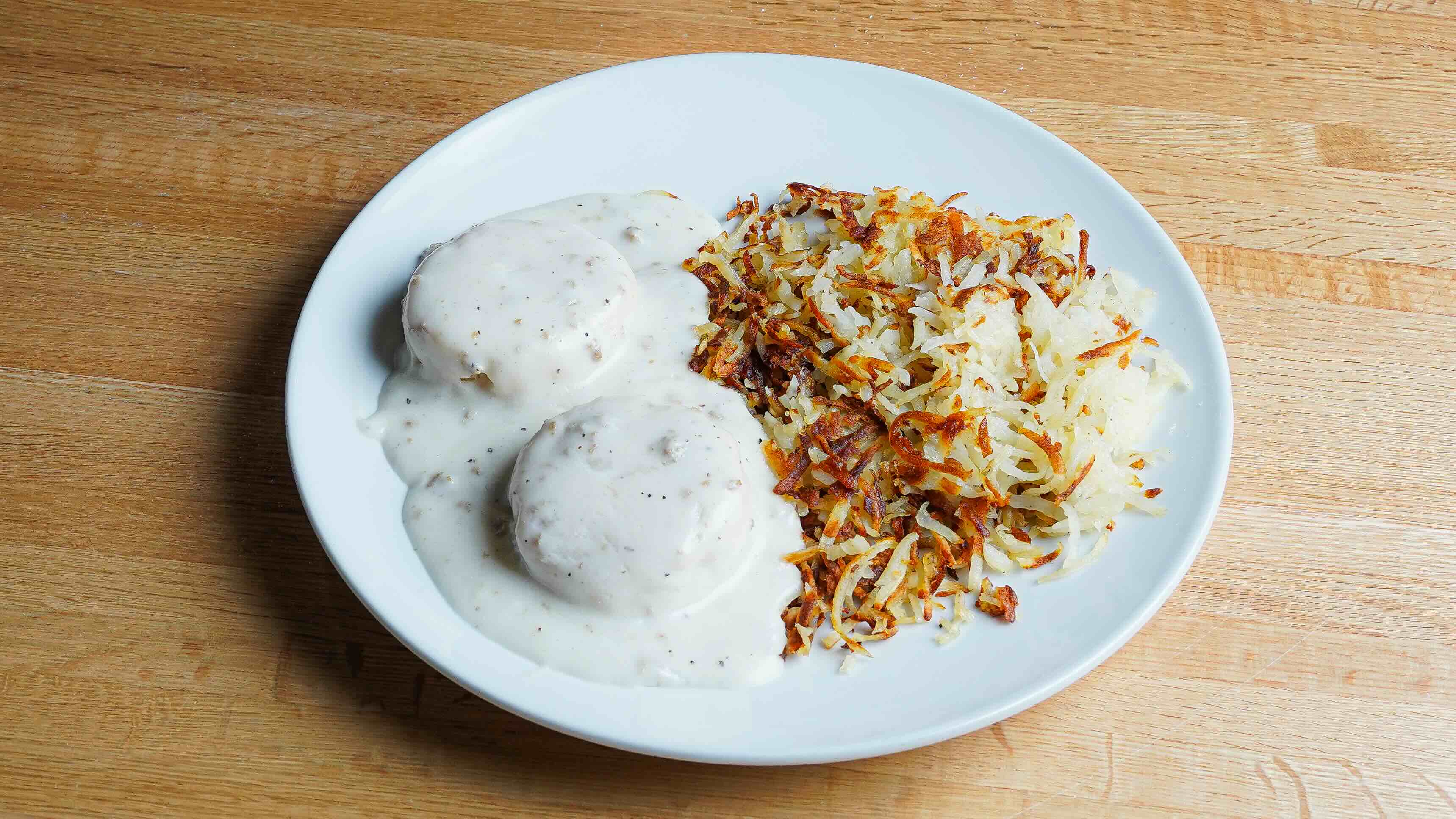 A fresh quinoa salad with mint and nuts