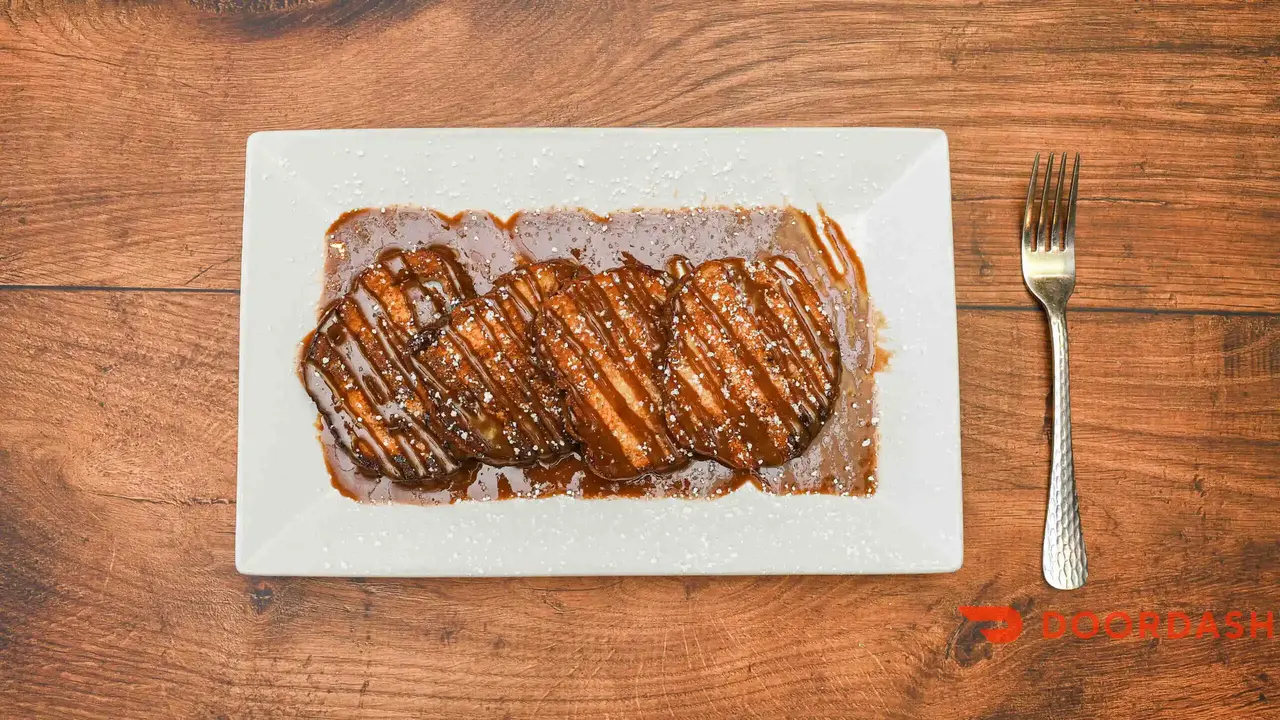 CINNAMON ROLL FRENCH TOAST